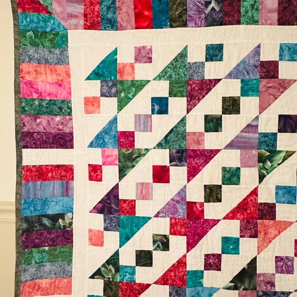 Colorful Patchwork Quilt - Picture 5 of 12